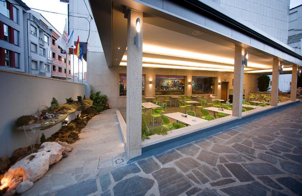 Hostal Restaurante Terra Chá Vilalba Exterior foto